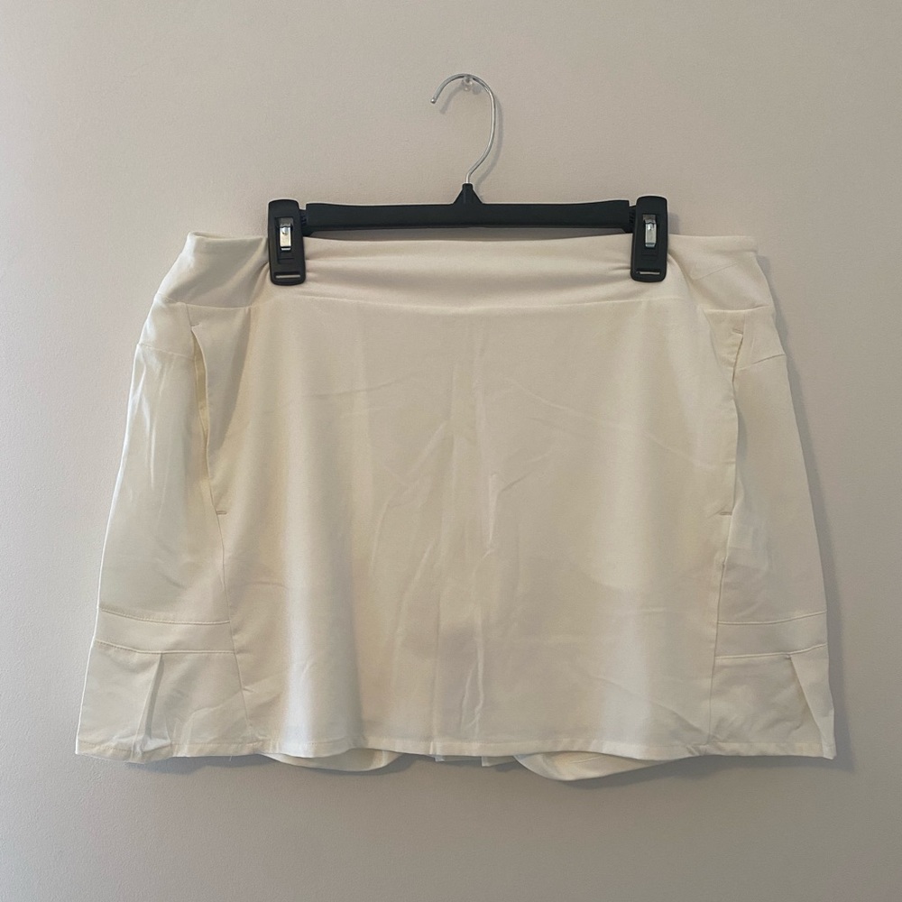 NIKE Flex Dri-Fit White Golf Skirt